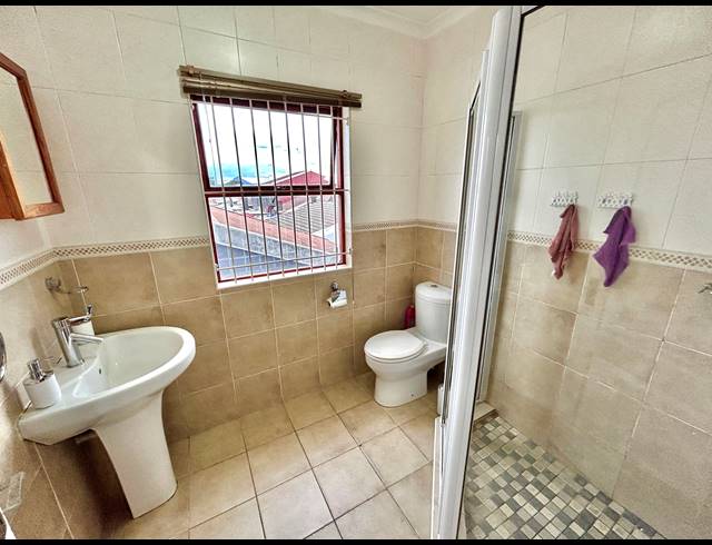 3 BEDROOM HOUSE FOR SALE IN RUYTERWACHT